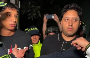hijo e hijastro de Iván René Valenciano